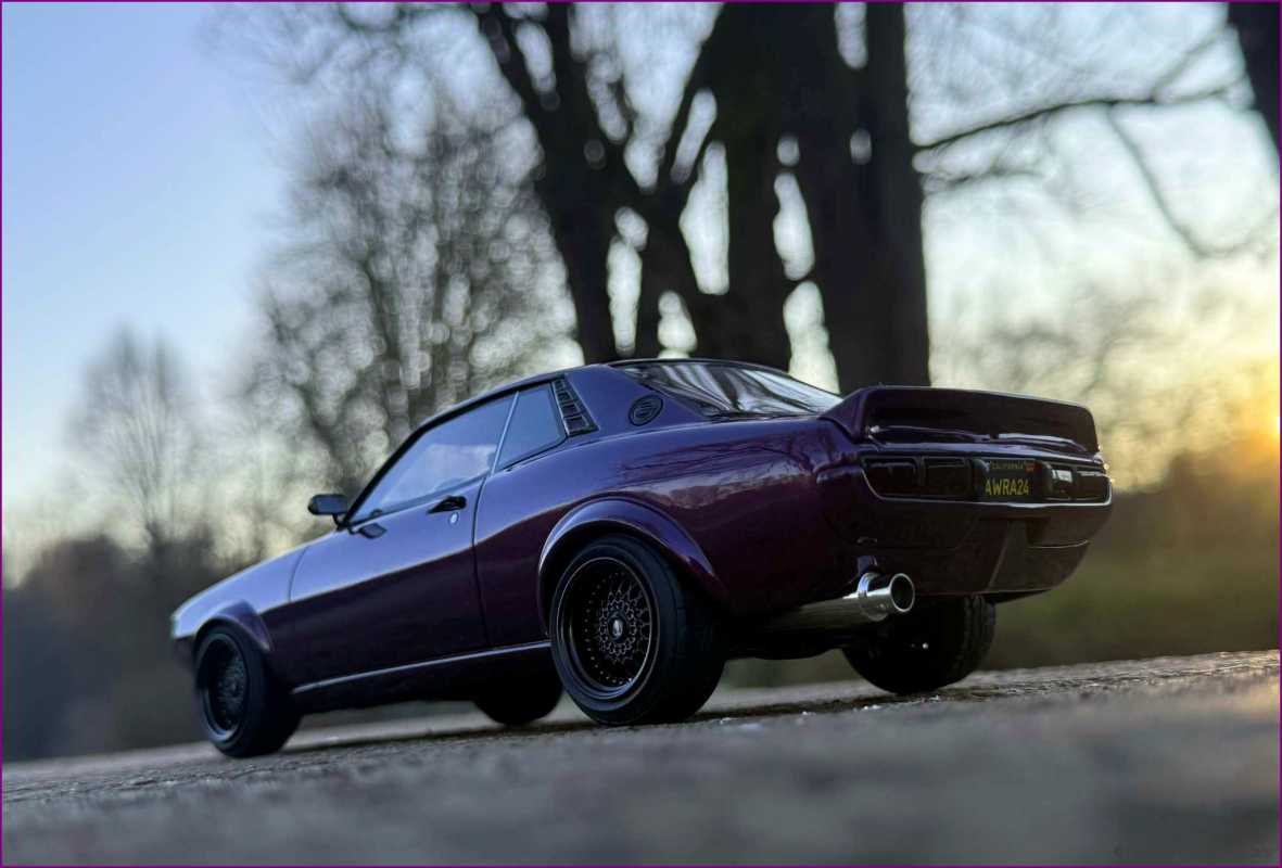 1:18 Toyota Celica (RA24) Restmod Purple Efekt Lackierrung 2015
